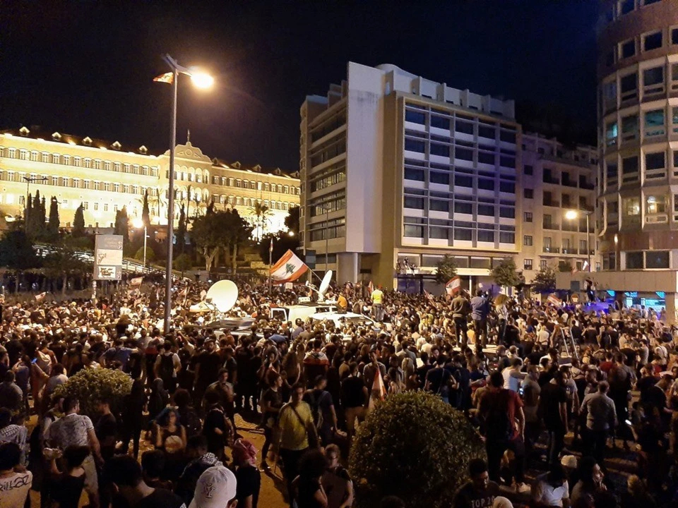 Los manifestantes exigen una inmediata respuesta del gobierno. Los manifestantes exigen una inmediata respuesta del gobierno.