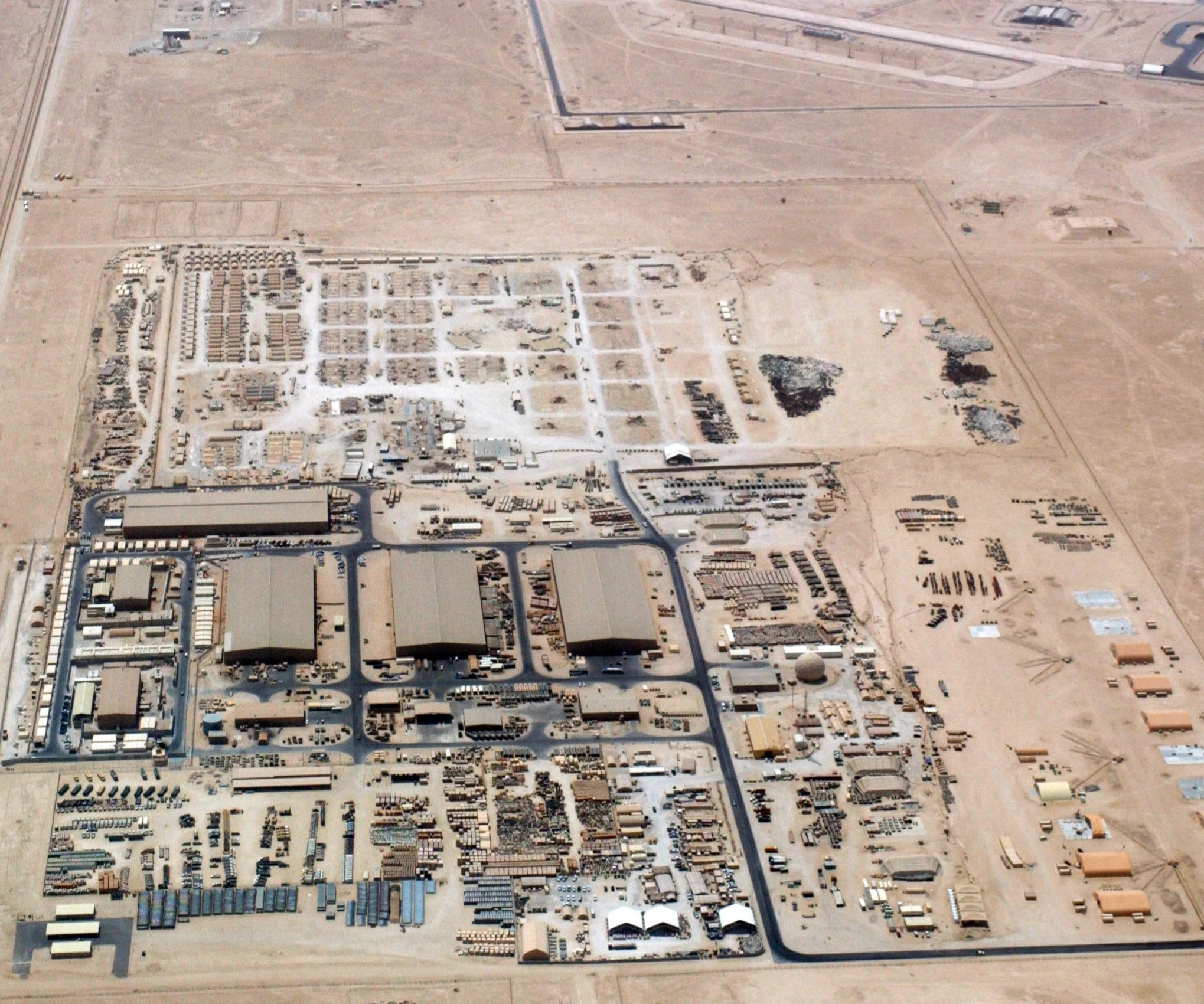 El traslado de operaciones aéreas de EE. UU. de base en Al Udeid El traslado de operaciones aéreas de EE. UU. de base en Al Udeid