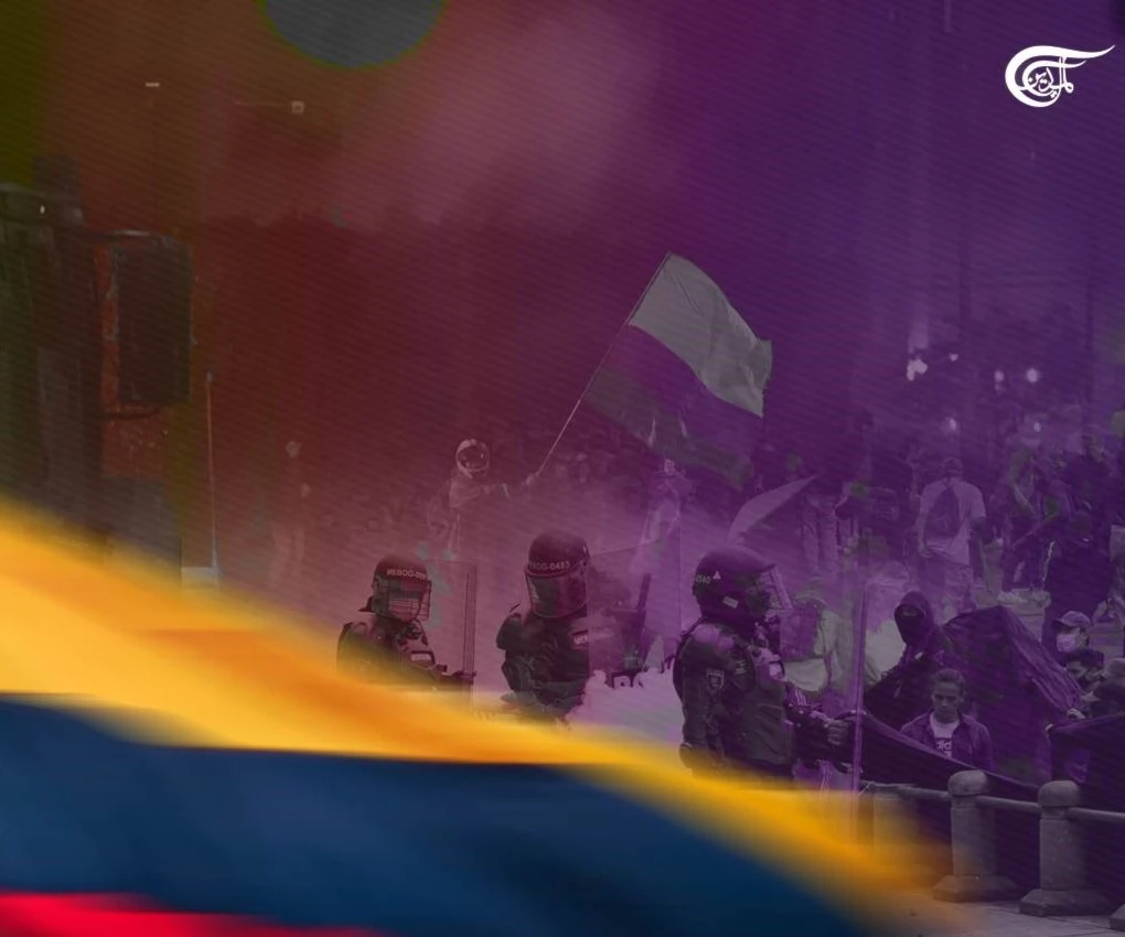 Colombia arde : No es por "reforma tributaria", es por hambre y dignidad Colombia arde : No es por "reforma tributaria", es por hambre y dignidad