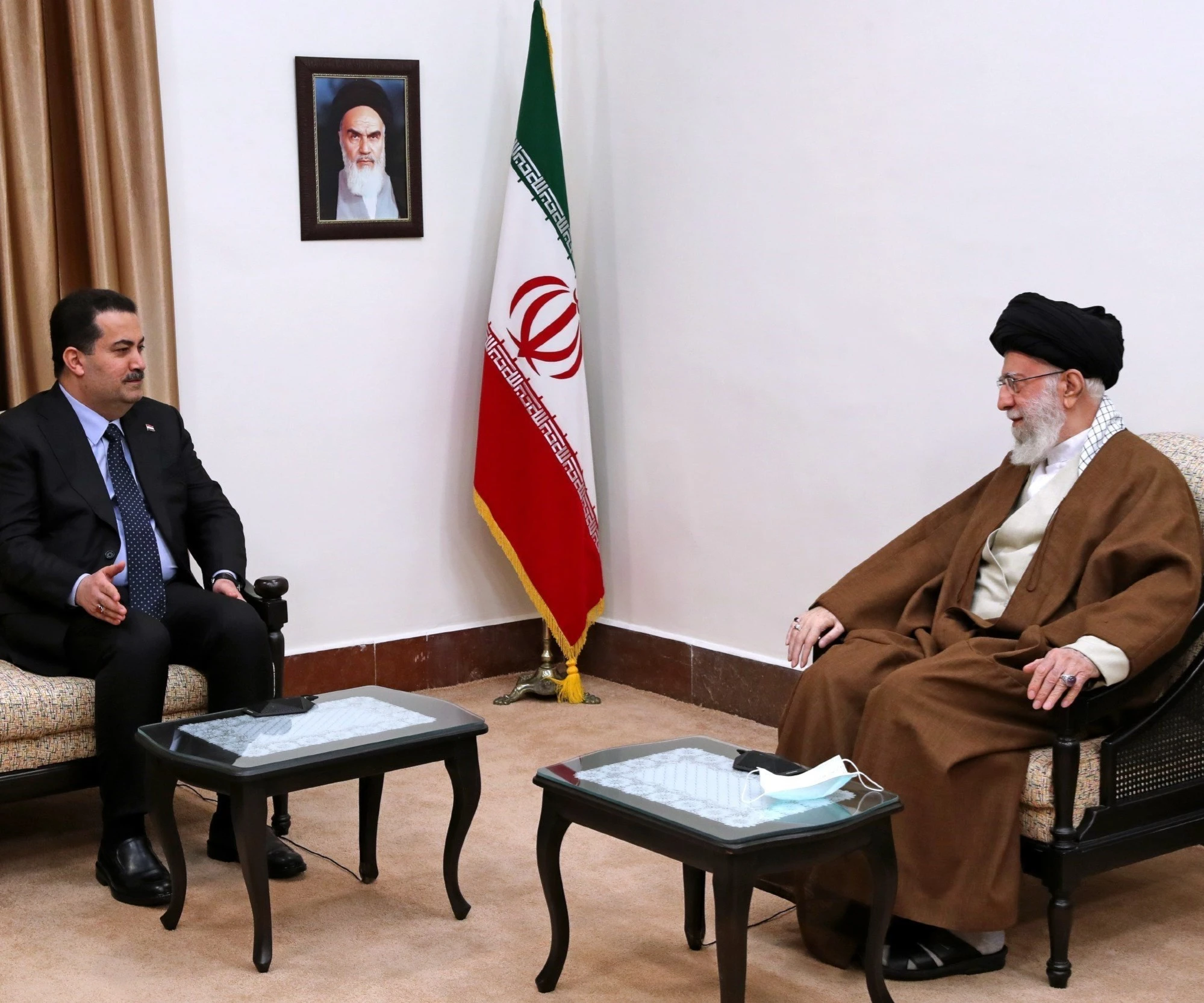 El líder supremo iraní, Sayyed Ali Khamenei, recibió al primer ministro iraquí, Muhammad Shia al-Sudani. El líder supremo iraní, Sayyed Ali Khamenei, recibió al primer ministro iraquí, Muhammad Shia al-Sudani.
