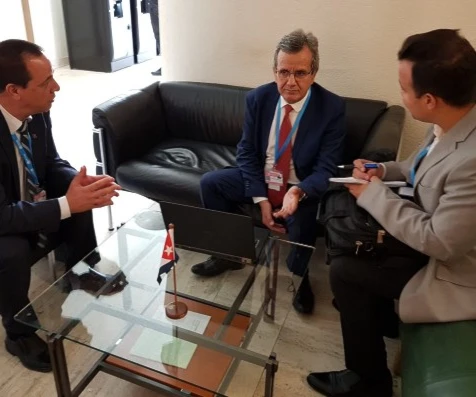 Encuentro entre los Ministros de Salud de Cuba y Argelia en el contexto de la 75 Asamblea Mundial de la Salud. Encuentro entre los Ministros de Salud de Cuba y Argelia en el contexto de la 75 Asamblea Mundial de la Salud.
