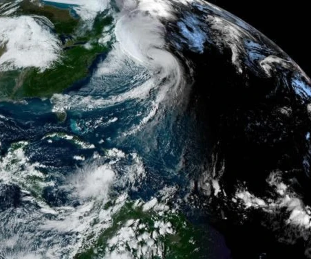 Imagen referencial de una Tormenta Imagen referencial de una Tormenta