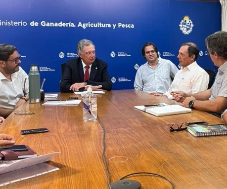Sequía deja daños en sector agropecuario de Uruguay Sequía deja daños en sector agropecuario de Uruguay