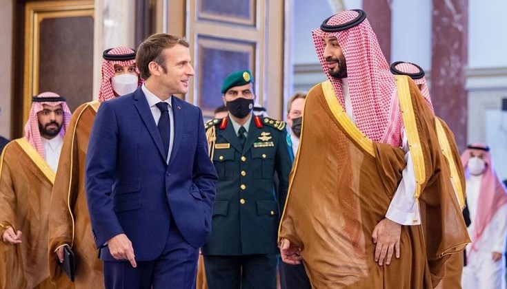 Macron discute crisis del Líbano con príncipe heredero saudita