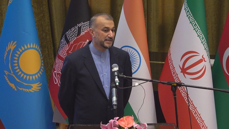 El canciller iraní, Hosein Amir Abdullahian.