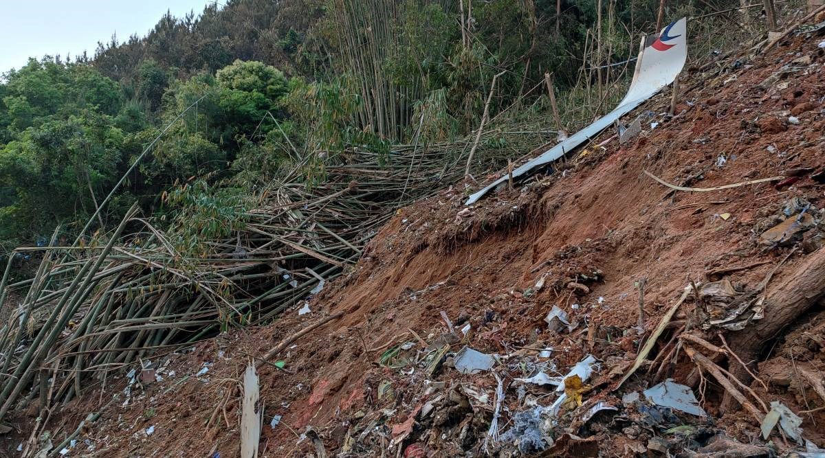 China confirma que el accidente aéreo no tuvo supervivientes.