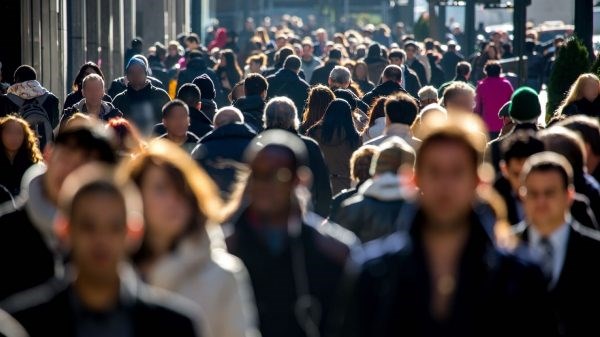 EE.UU. experimentó en 2021, el crecimiento poblacional más bajo en más de un siglo