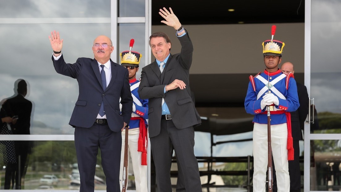 Ministro de Educación de Brasil renuncia tras una escándalo de tráfico de influencias