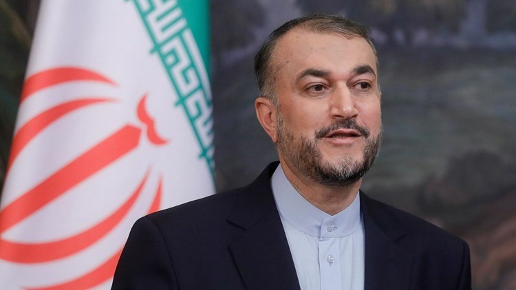 Canciller iraní viaja a China para participar en la reunión de vecinos de Afganistán.