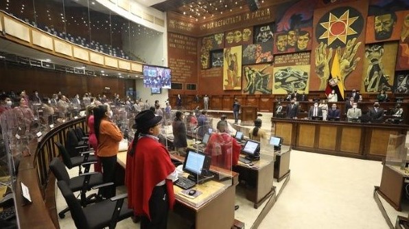 Ministros ecuatorianos renuncian por desacuerdo con el presidente Guillermo Lasso