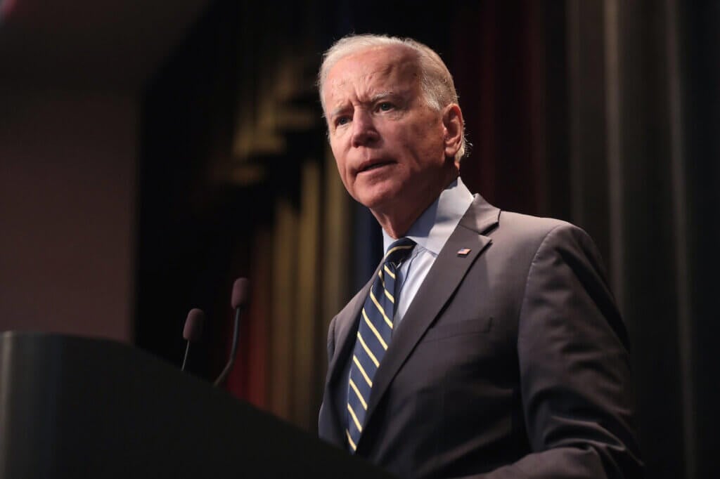 Aumenta la presión sobre Biden para que investigue a Israel por el asesinato de  Shireen Abu Akleh