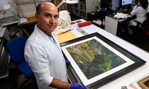 Restauran en Brasil una de las obras dañadas durante intento golpista. Foto: Agencia de Senado.