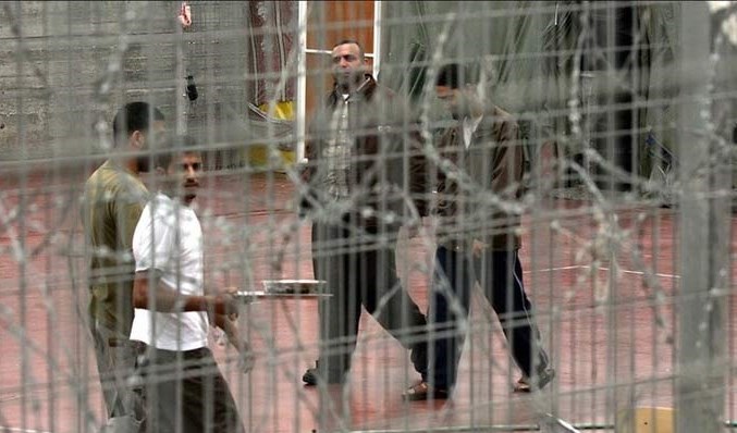 Huelga de hambre masiva de cautivos confirma que las amenazas no los disuadirán, afirmó el Ministerio de Prisioneros palestinos.