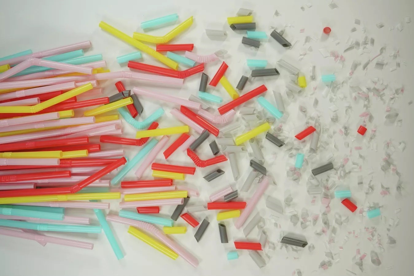 ¿Hacia dónde va el microplástico inhalado? Foto: Unsplash.