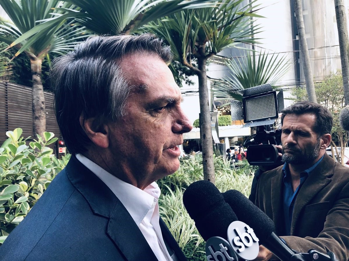 El expresidente Jair Bolsonaro y su candidato a vicepresidente, Walter Braga Netto, son acusados de abuso de poder y uso indebido de medios de comunicación.